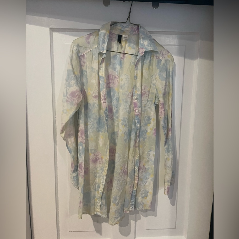 H&M blouse - Picture 7 of 7
